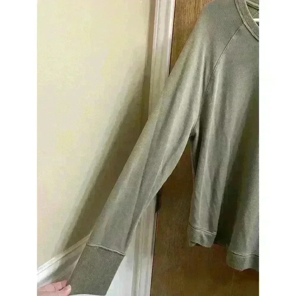 Athleta Mindset Relaxed Fit Sweatshirt Women's Light Olive Green Size 1X Comfy - Picture 3 of 11